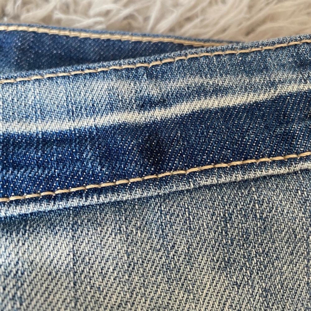 *SOLD* KanCan Estilo Distressed Jean Shorts - Picture 6 of 10